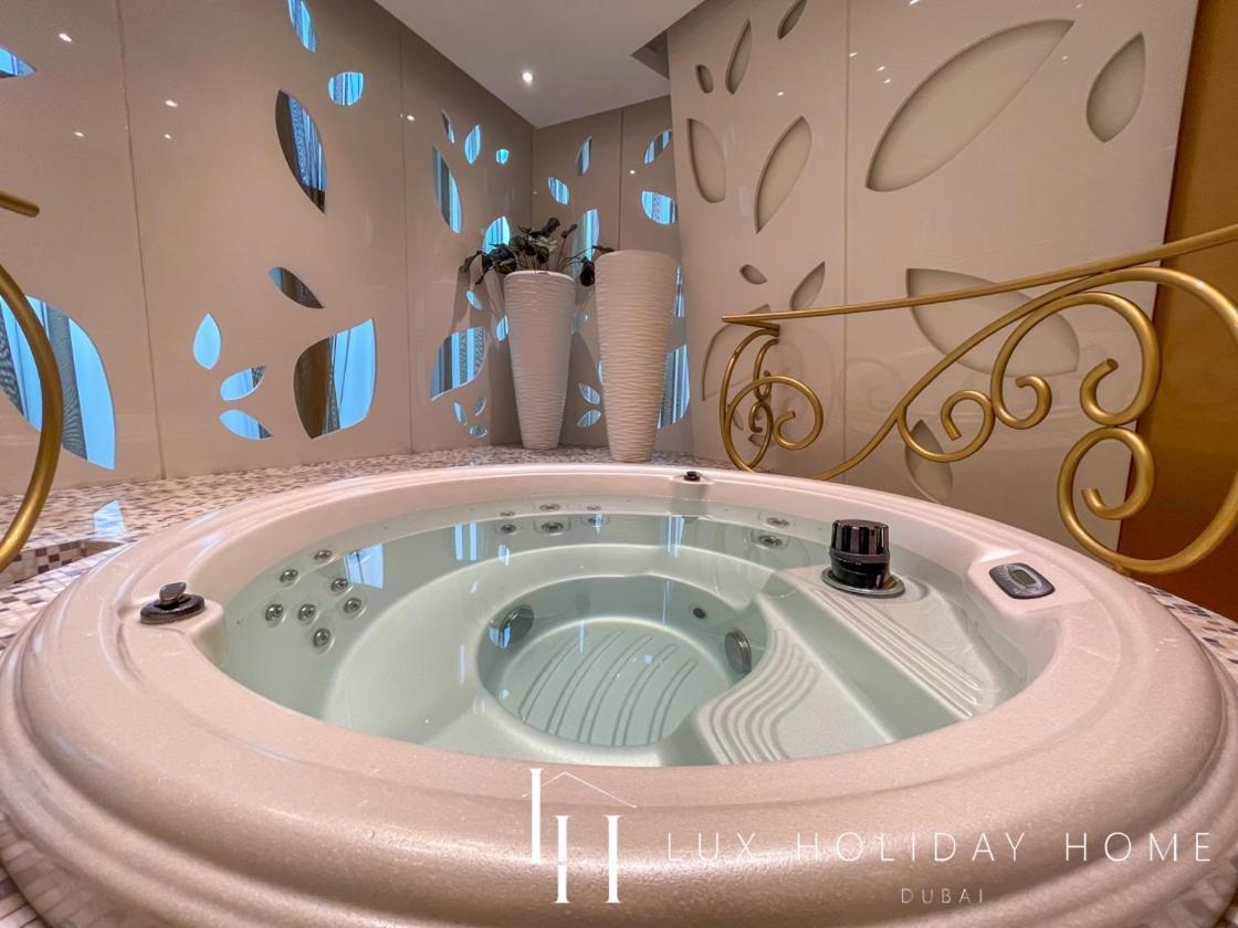 LUX - Lavish Suite with Full Palm Jumeirah View 1 Dubai Exterior foto
